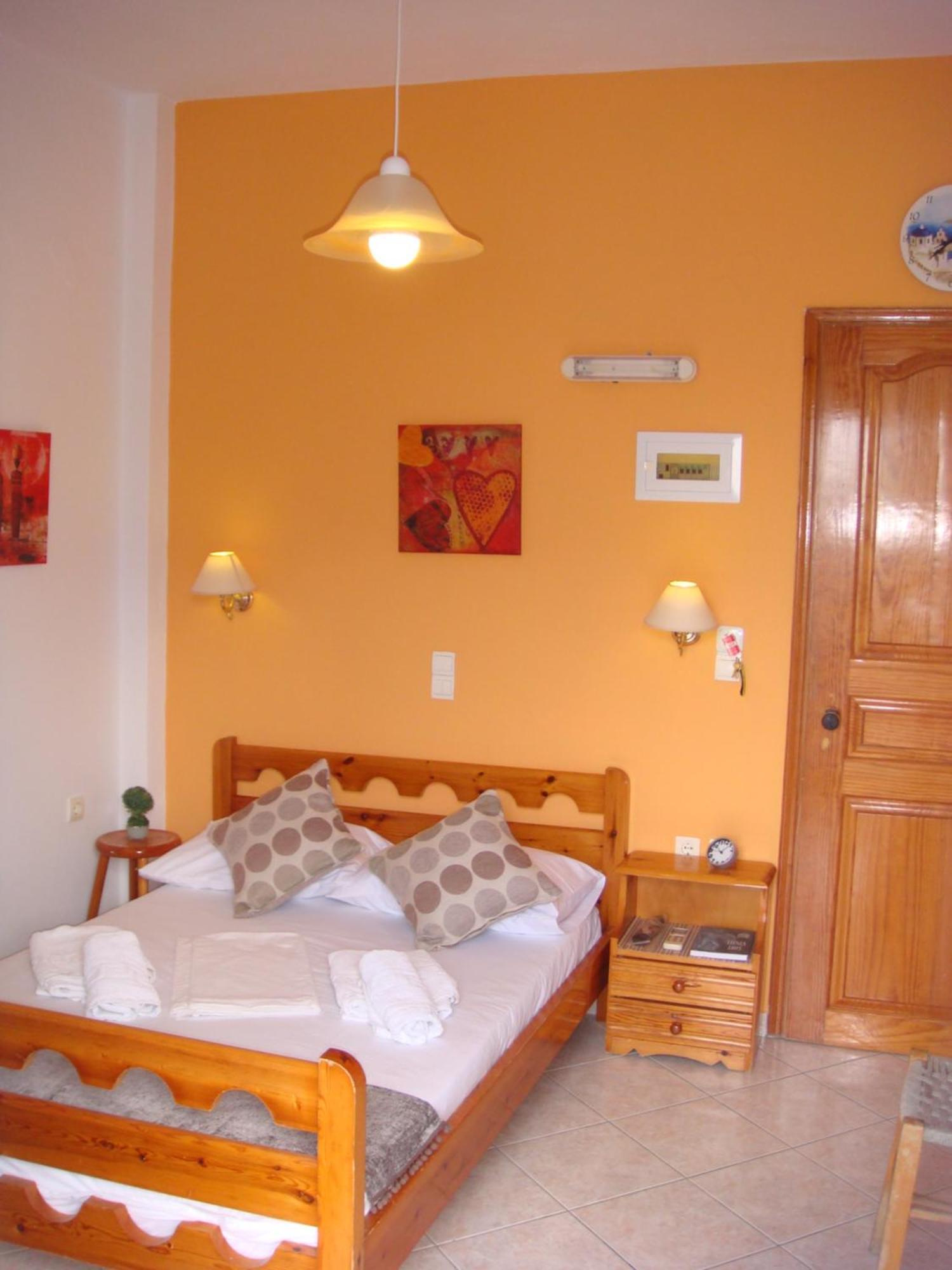 Boussetil Rooms Capanmat Tínos Exterior foto