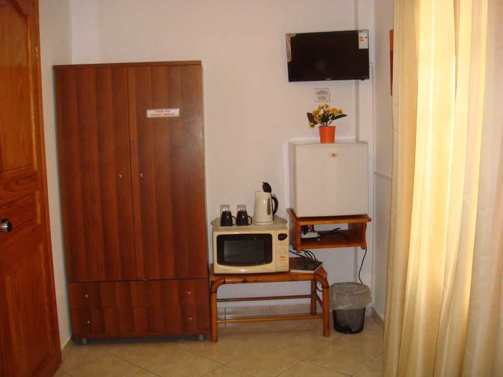 Boussetil Rooms Capanmat Tínos Quarto foto