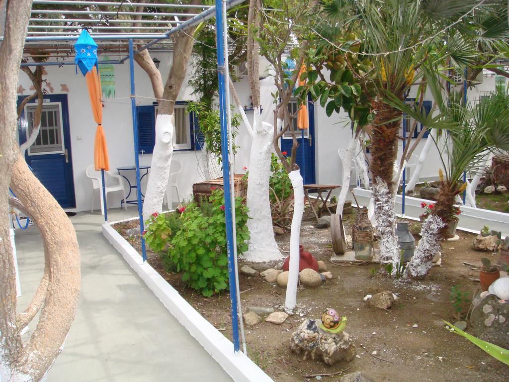 Boussetil Rooms Capanmat Tínos Exterior foto