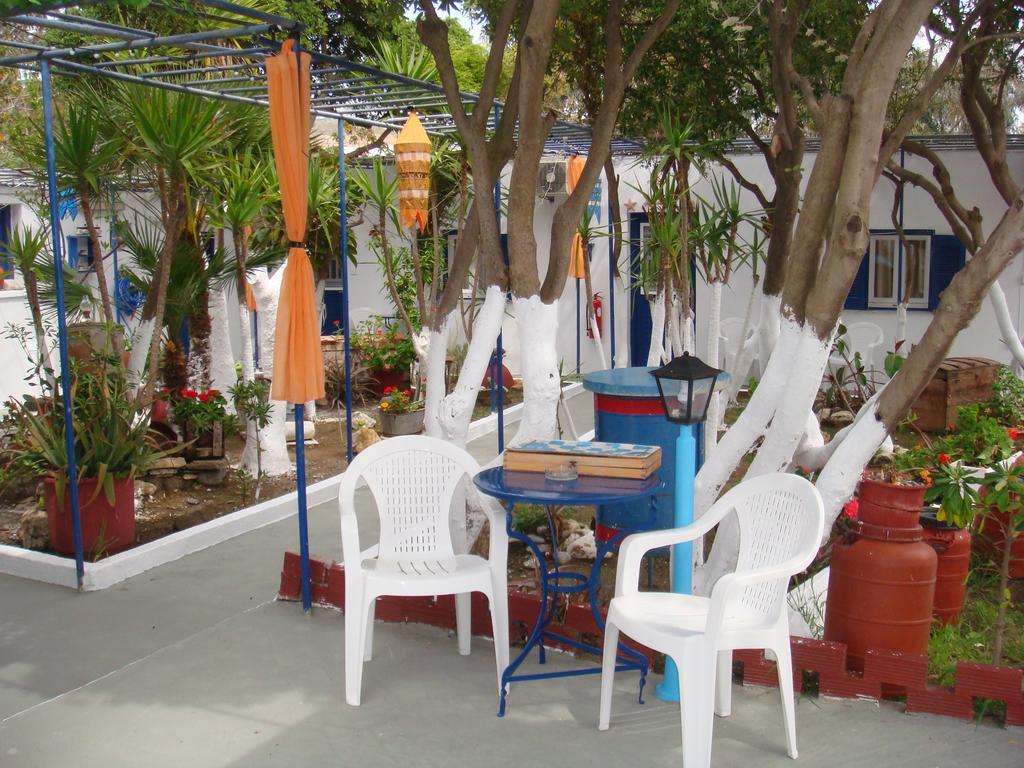 Boussetil Rooms Capanmat Tínos Exterior foto